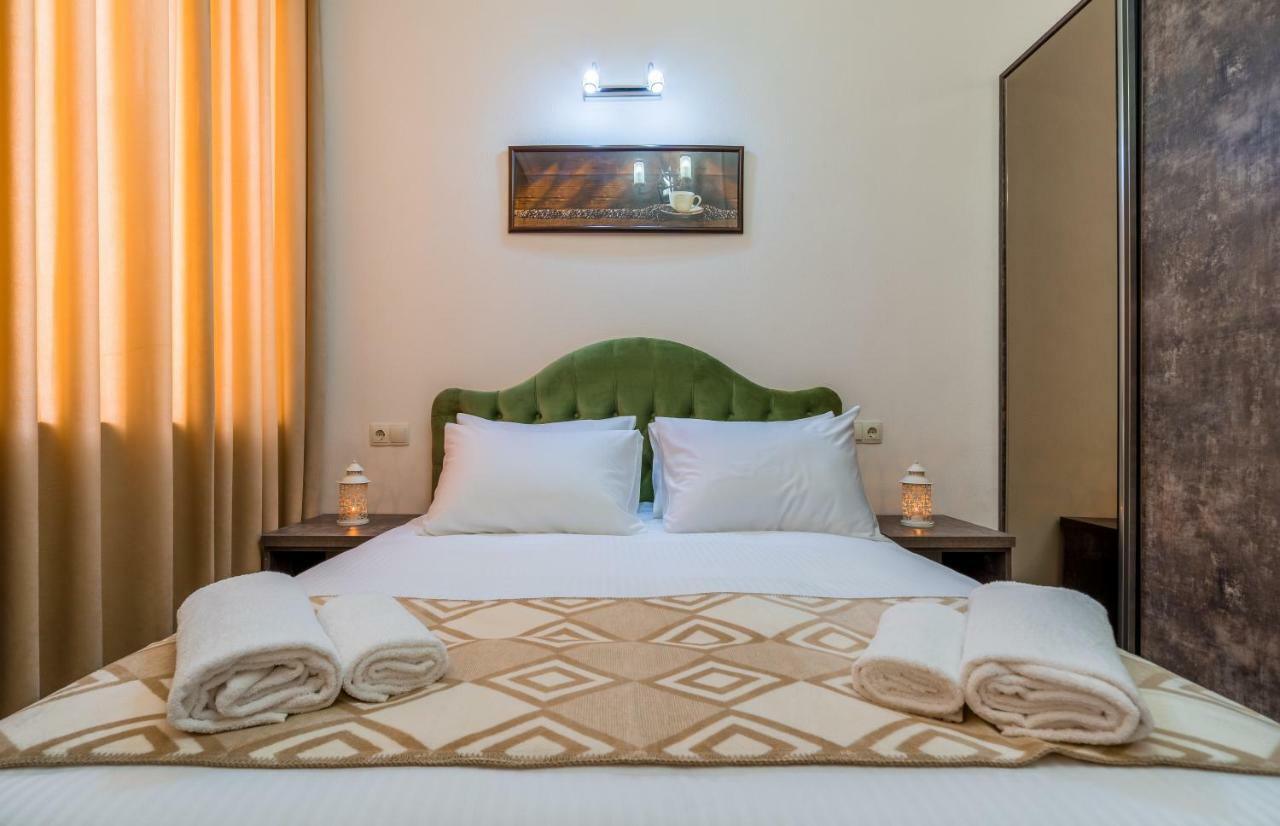 Golden Light Hotel Tbiliszi Kültér fotó