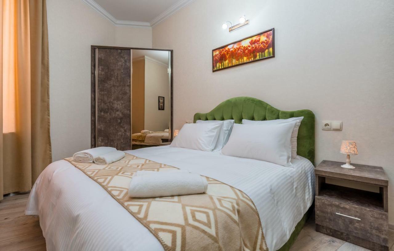 Golden Light Hotel Tbiliszi Kültér fotó