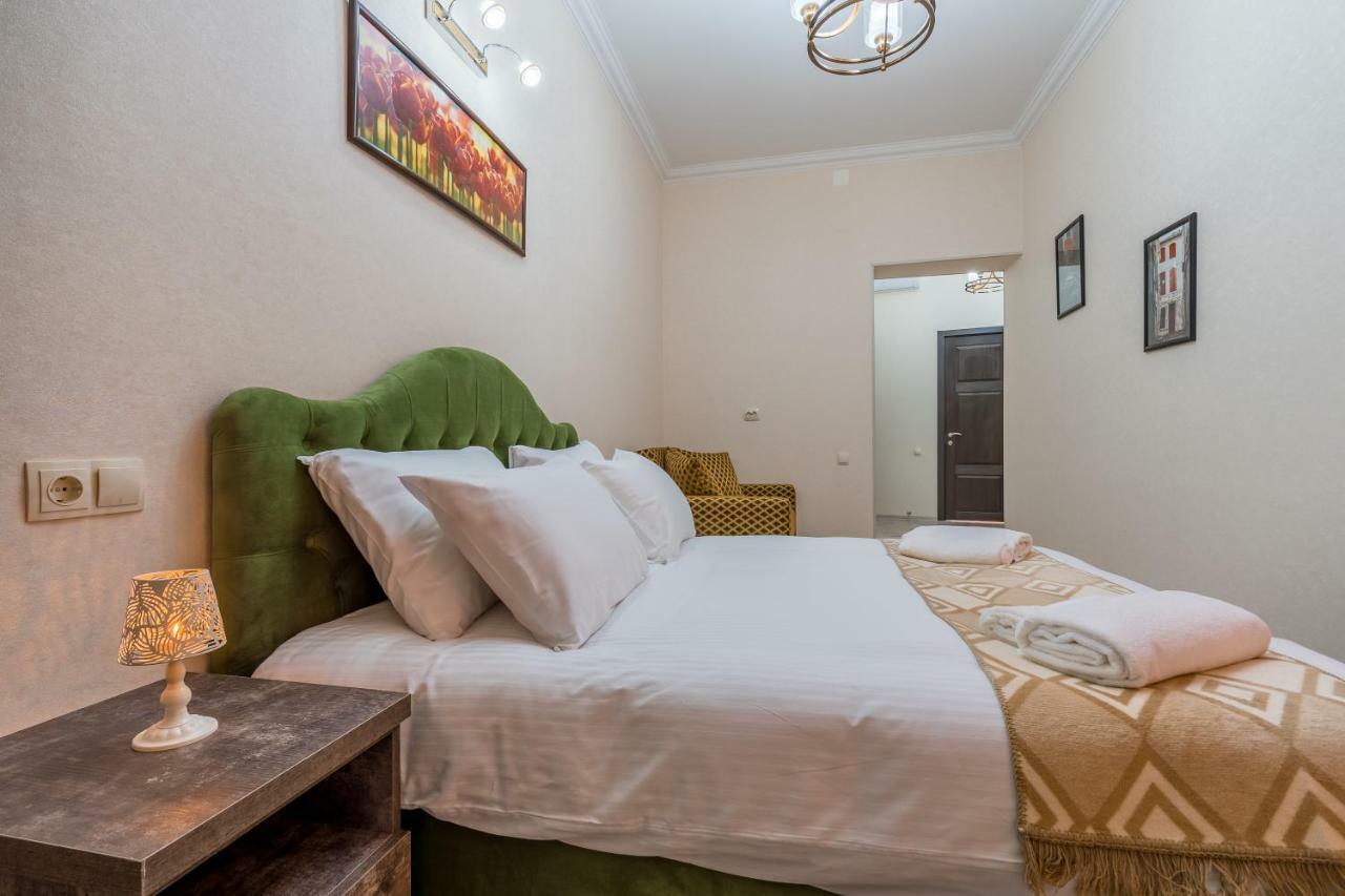 Golden Light Hotel Tbiliszi Kültér fotó